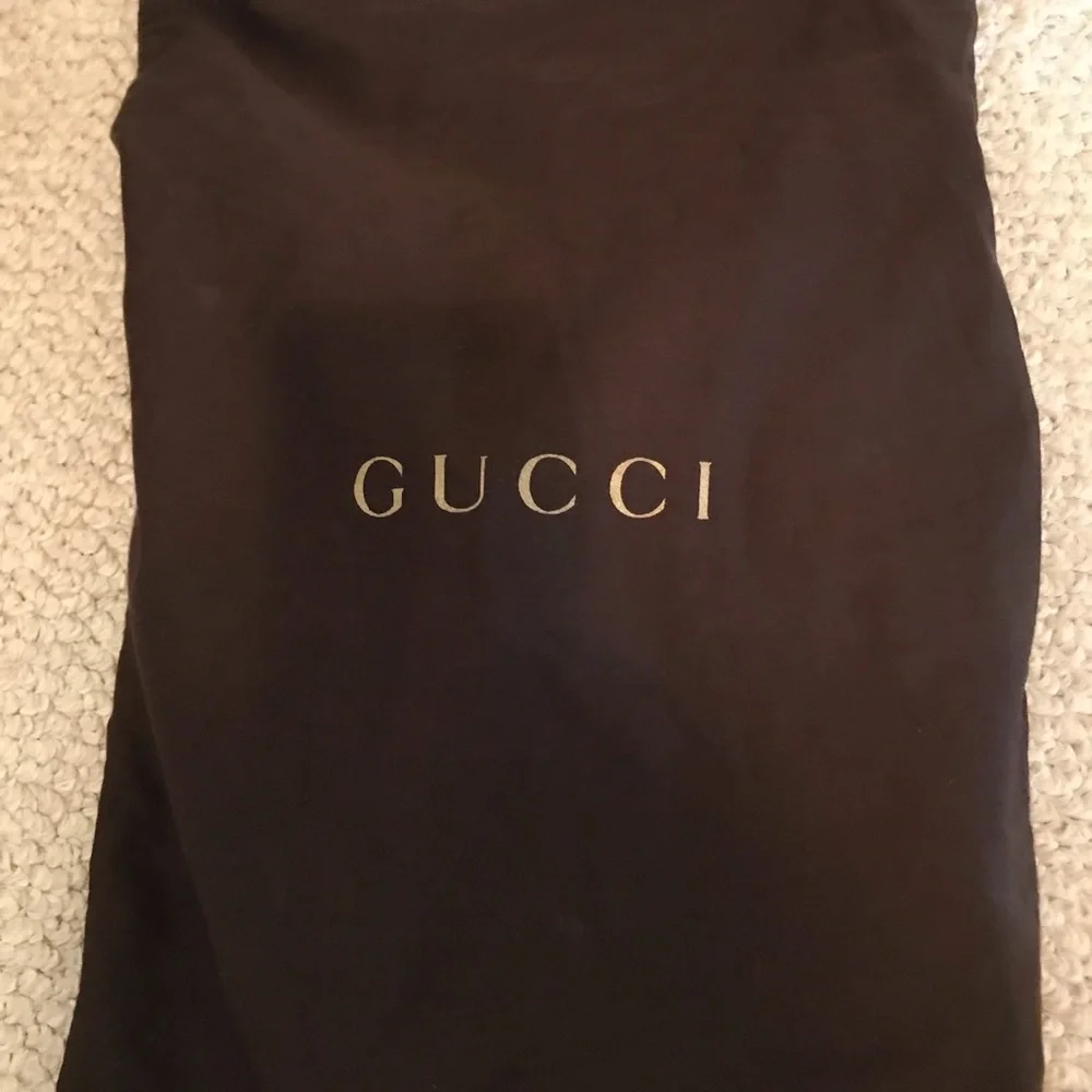 Gucci black fur / horsebit runway shoes size 9